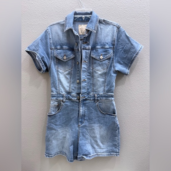 Altar'd State Shorts Romper Small Denim Short Sleeve Pockets Western Boho Chic - Picture 6 of 6